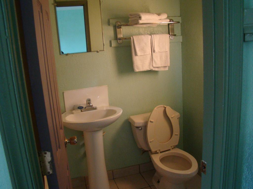 Budget Inn Mount Airy Camera foto