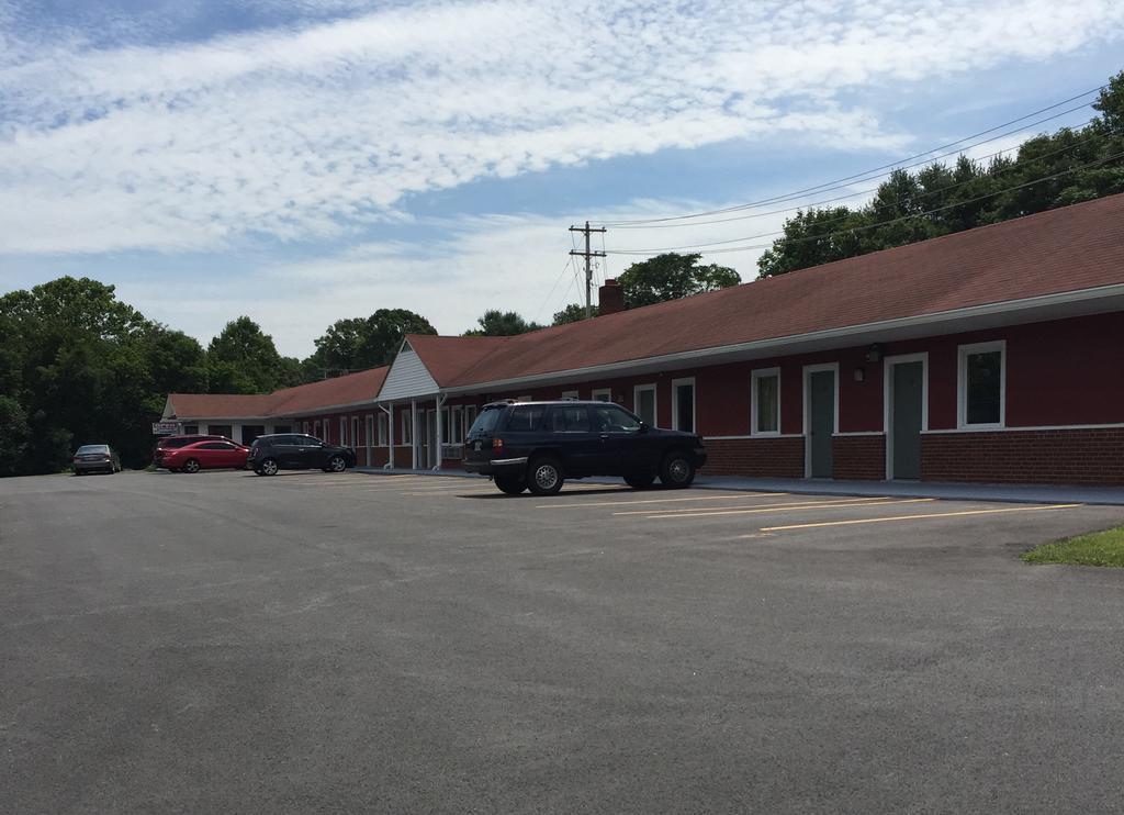 Budget Inn Mount Airy Esterno foto